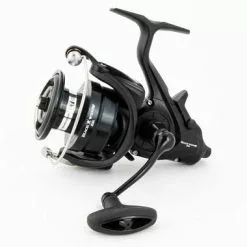 Vrijloopmolen Daiwa Black Widow LT BR 2500